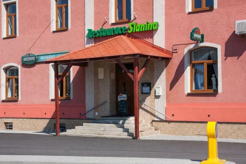 Penzion Slanina Kravare  Luaran gambar